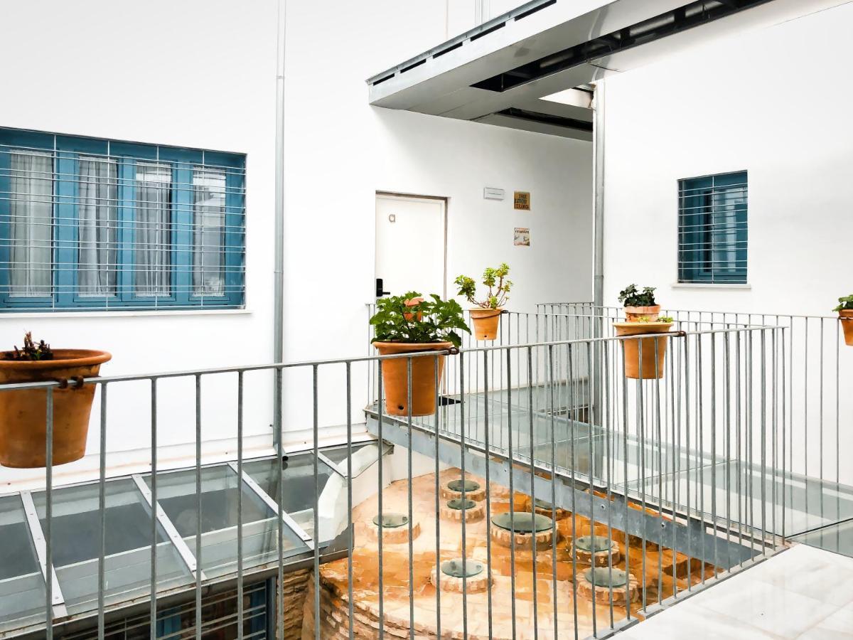 Covadonga 9 Apartments - Triana Sevilla Bagian luar foto
