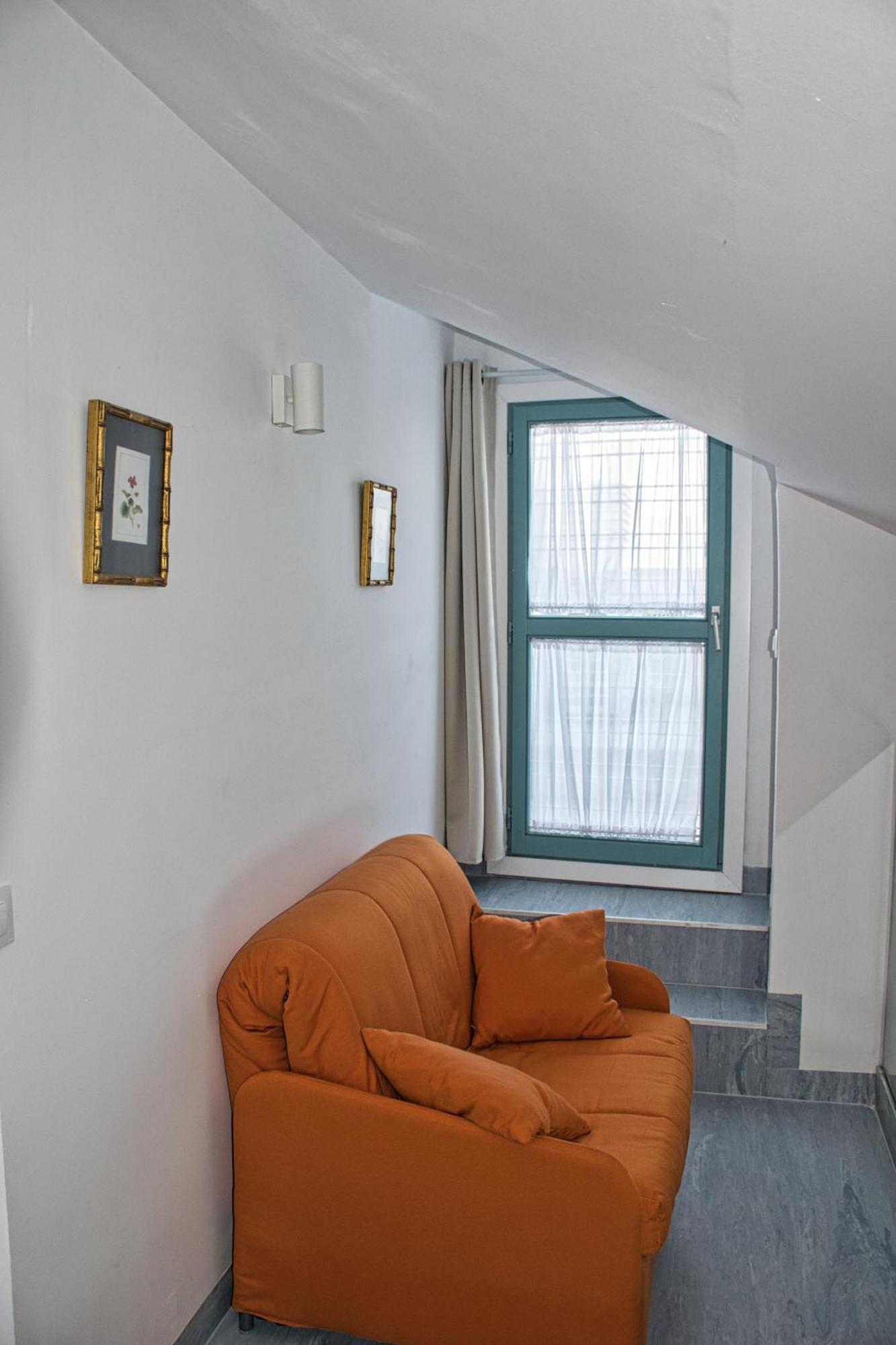 Covadonga 9 Apartments - Triana Sevilla Ruang foto